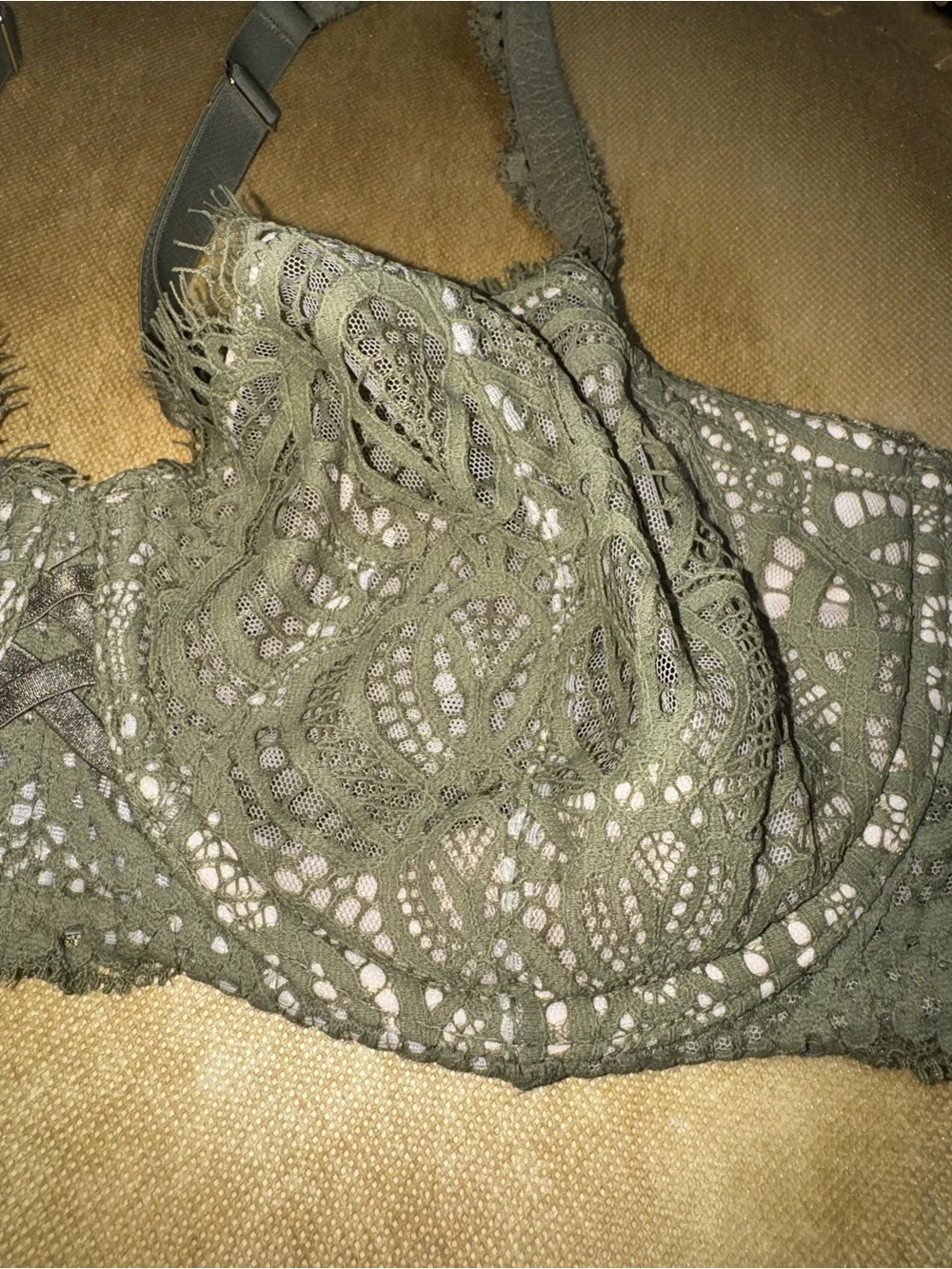 Lace Underwire Bralette in Olive Green